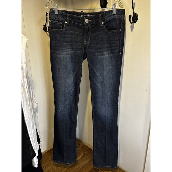 Express Womens Regular Fit Denim Jeans Zelda Barely Boot Cut Ultra Low Rise sz 4 - Picture 1 of 9